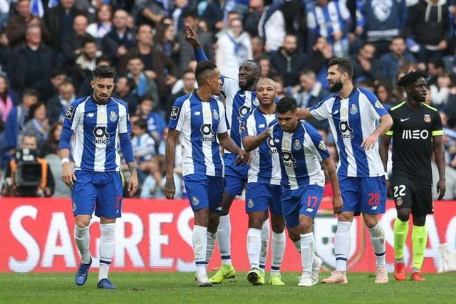  德甲保级大战愈演愈烈，副班长绝境反击寻求生机  